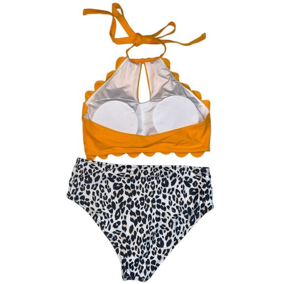 Beachsissi Women's Scalloped Halter Bikini Set | Size Small - Picture 3 of 5